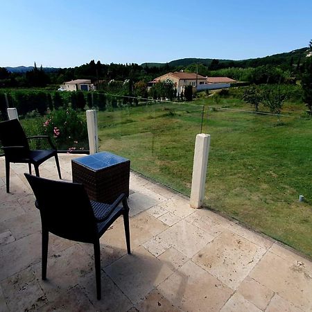 Ferienwohnung Superbe Chambre Avec Terrasse, Parking Prive, Jardin, Calme, Climatisation, 10 Mn Pont Du Gard #7 Rochefort-du-Gard Exterior foto